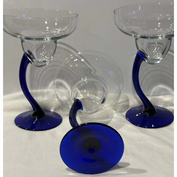 Libbey Bravura Margarita Glasses Set Cobalt Blue Curved Stemware Bar Drink - Picture 7 of 9